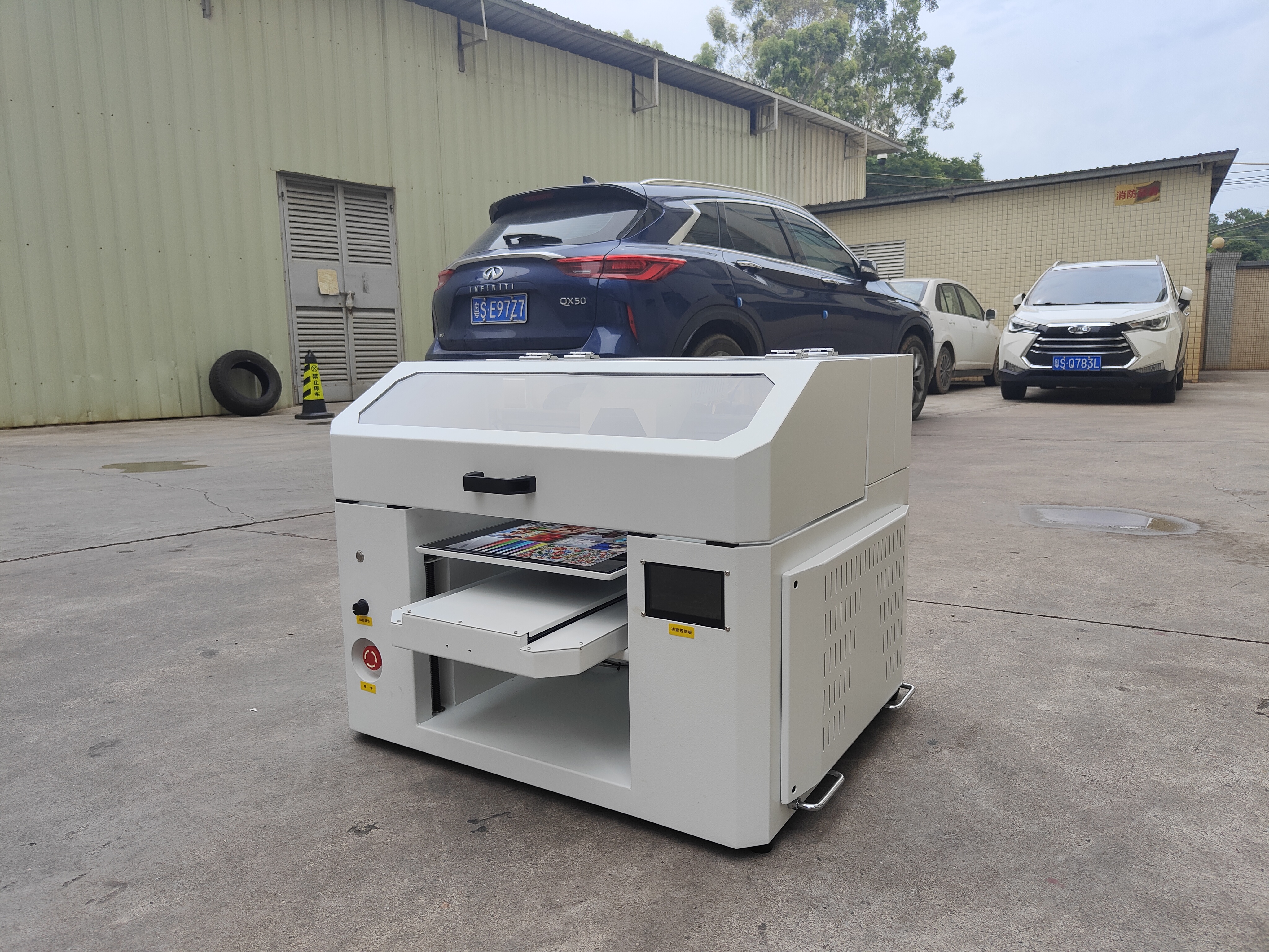 Hybrid Commercial Printing - Commercial UV 3060 Flatbed Cylinder UV